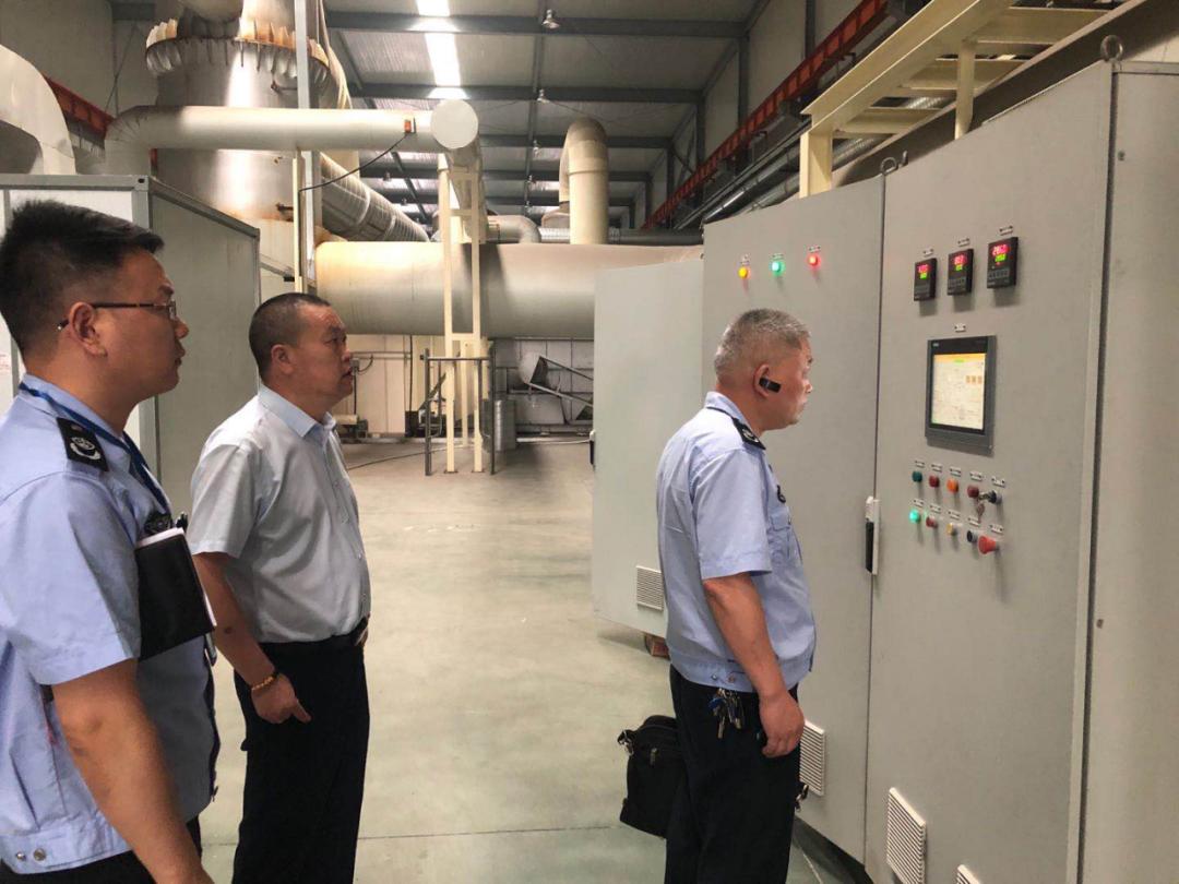 蓝天保卫战 夏秋季攻坚 | “四点”发力 黄冈南湖推动废气整治